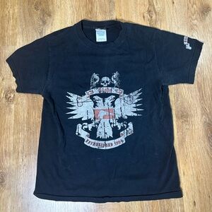 Vintage globe skateboard shirt